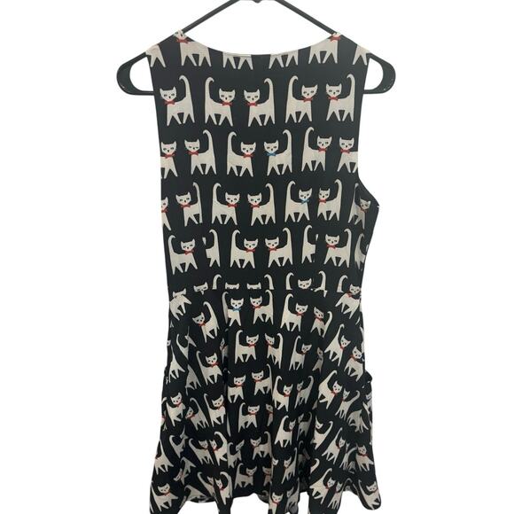 Poach Posh Cat Print Fit & Flare Dress Black White Sleeveless Novelty Quirky - Picture 2 of 10